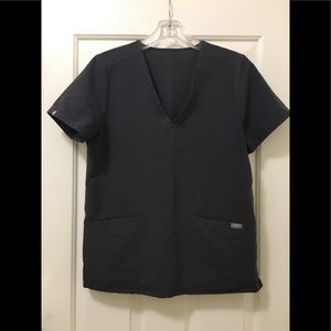 FIGS Women’s Casma Three-Pocket Scrub Top